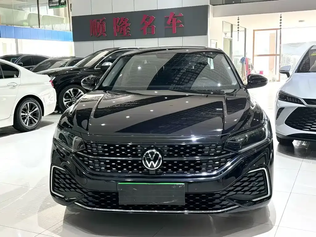 Volkswagen Passat — фото 2