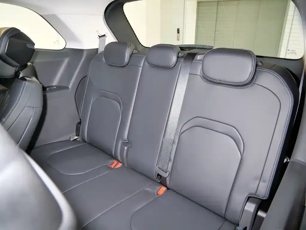 Ford Edge 2025 из CN, фото 5