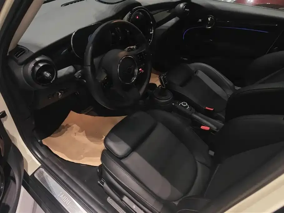 MINI Cooper (3-door) 2021 из CN, фото 2