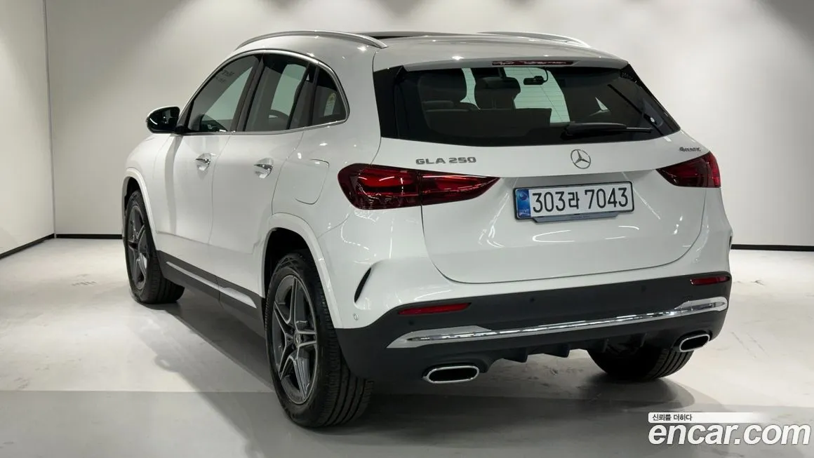 Mercedes-Benz GLA-Class — фото 7