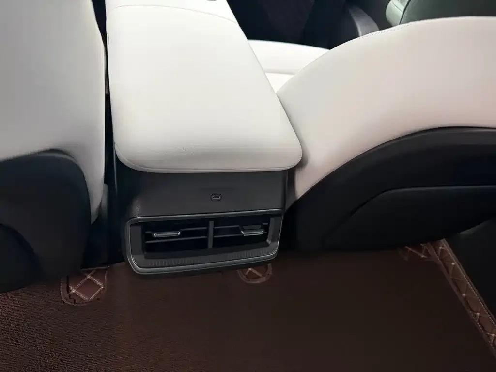 Nissan N7 2025 из CN, фото 2