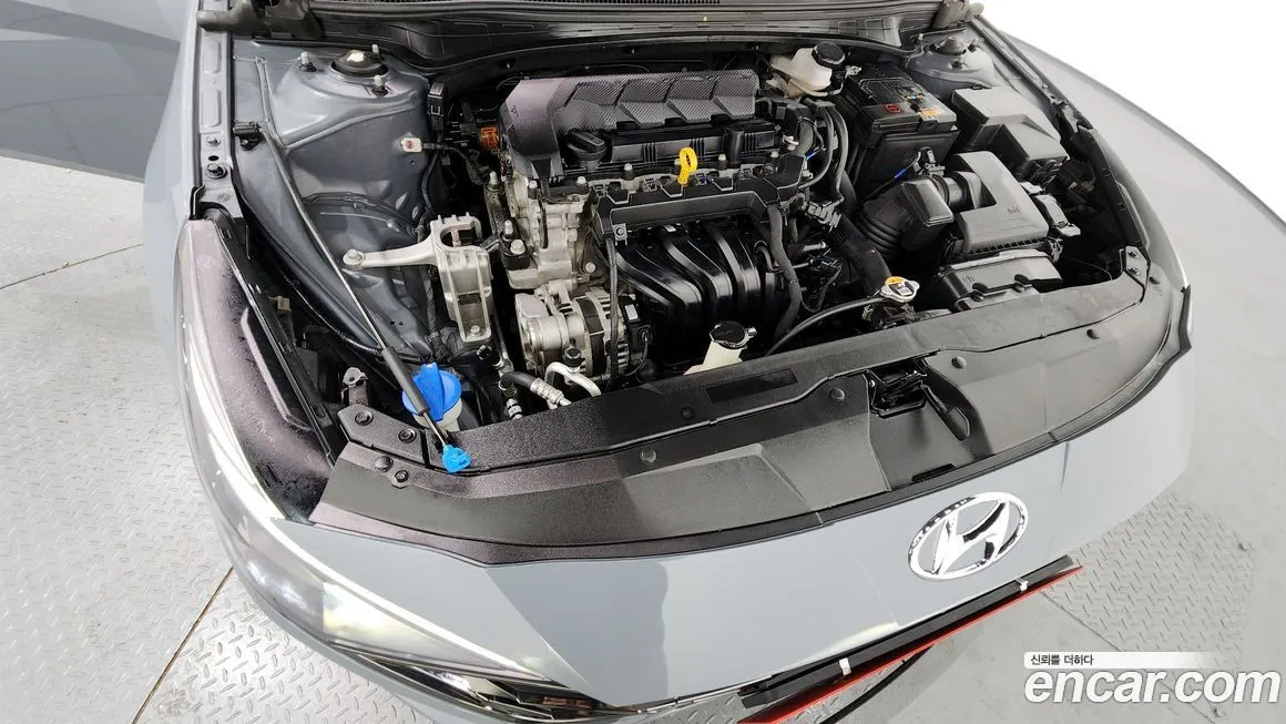 Hyundai AVANTE — фото 3