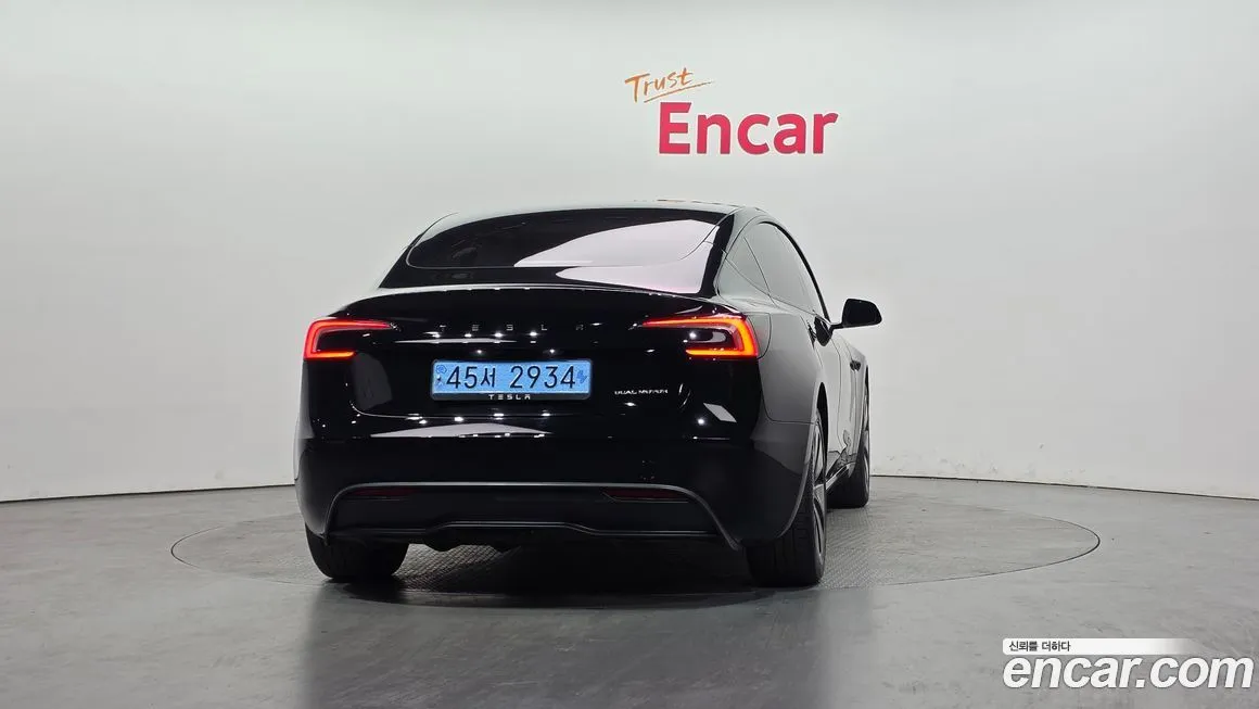 Tesla Model 3 2024 из KR, фото 5