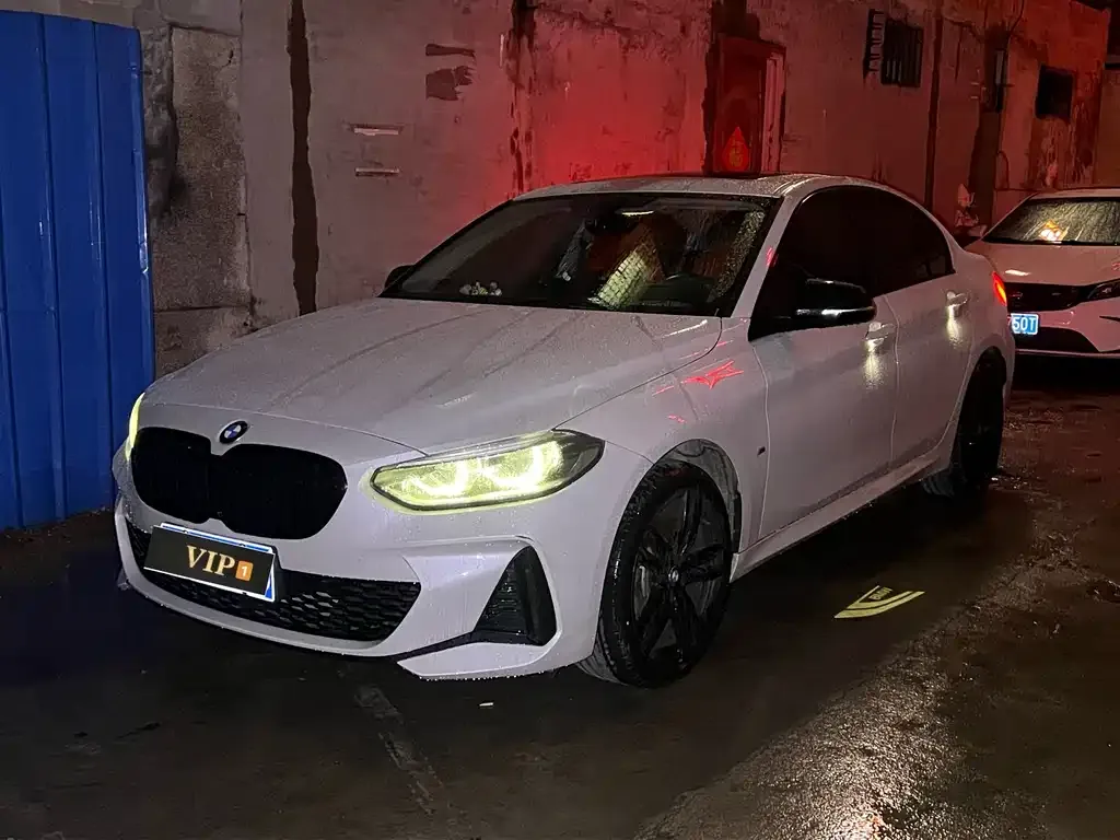 BMW 1 Series — фото 1