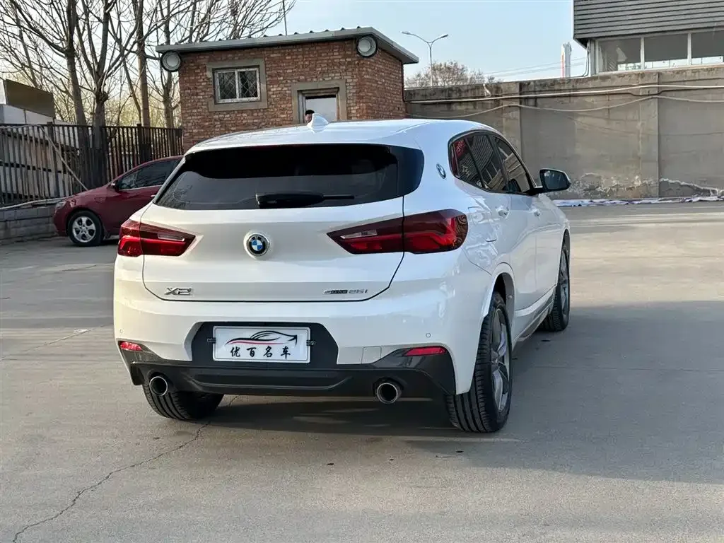 BMW X2 — фото 8