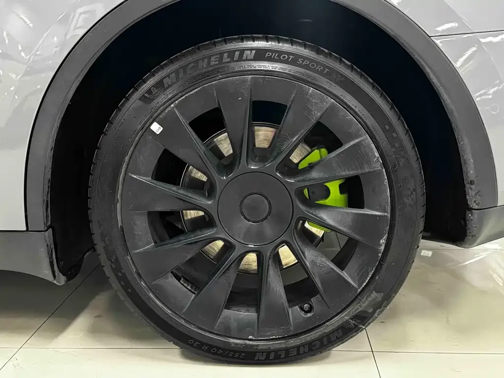 Tesla Model Y 2023 из CN, фото 9