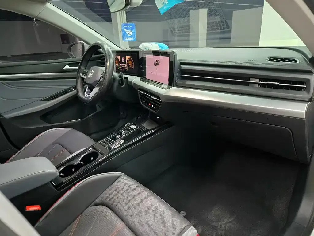 Volkswagen Lamando 2024 из CN, фото 5