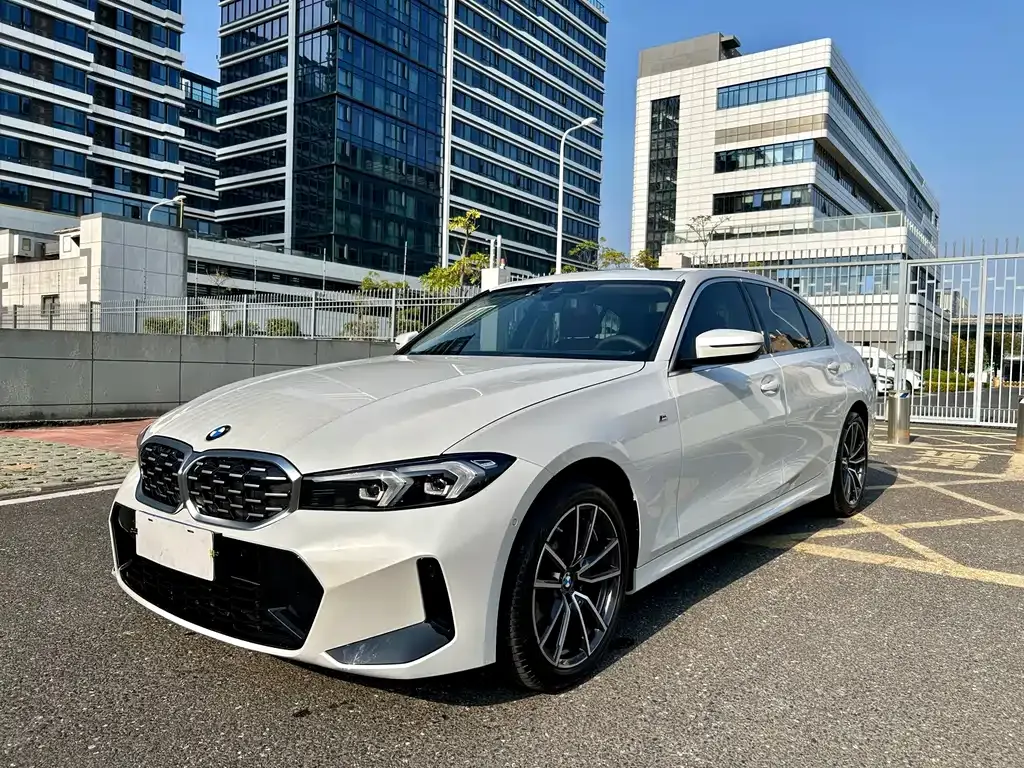 BMW 3 Series — фото 1