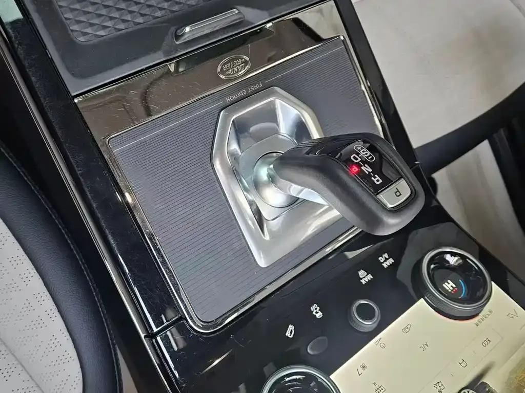 Land Rover Evoque 2022 из CN, фото 4