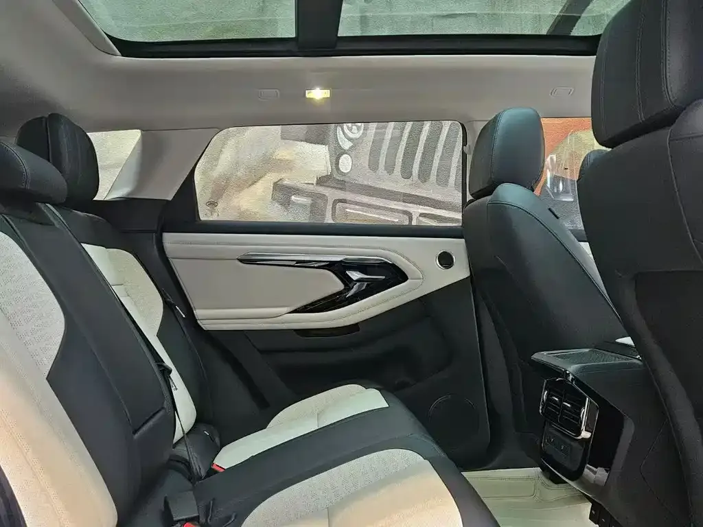 Land Rover Evoque 2022 из CN, фото 8