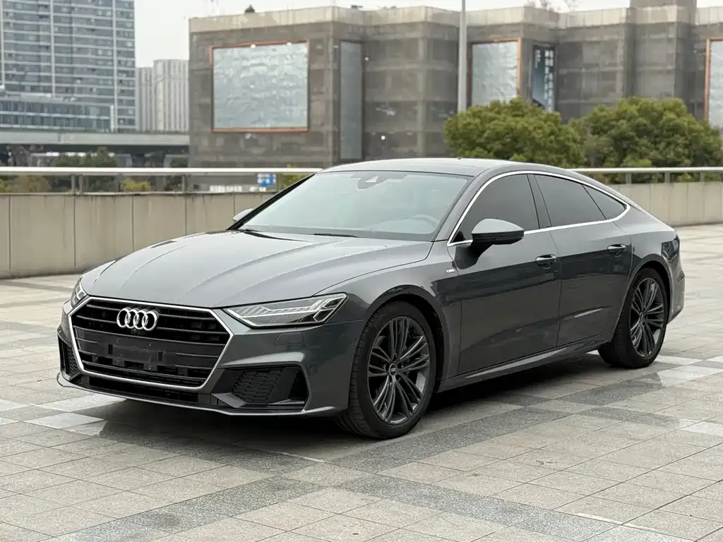 Audi A7 — фото 1