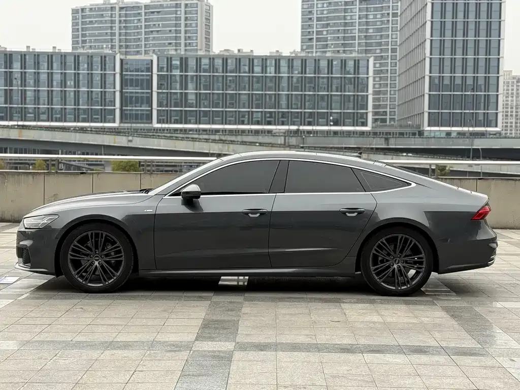 Audi A7 — фото 2