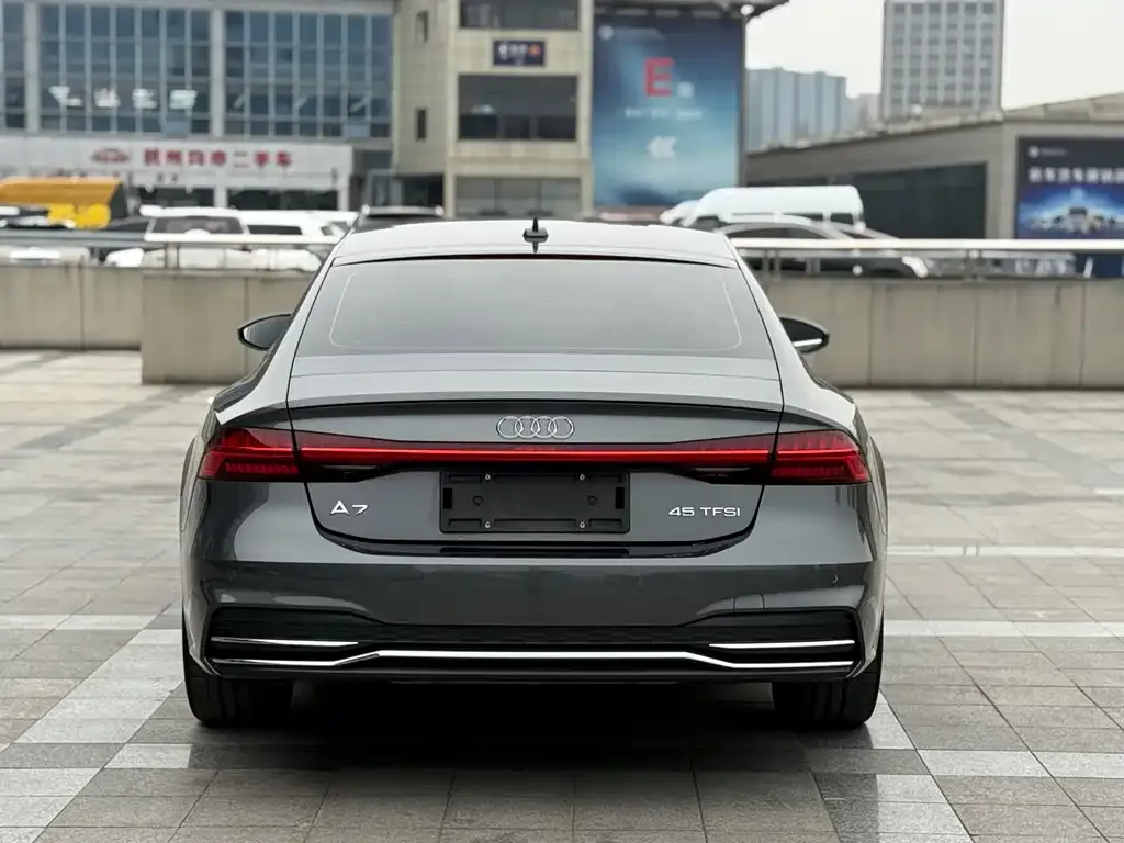 Audi A7 — фото 5
