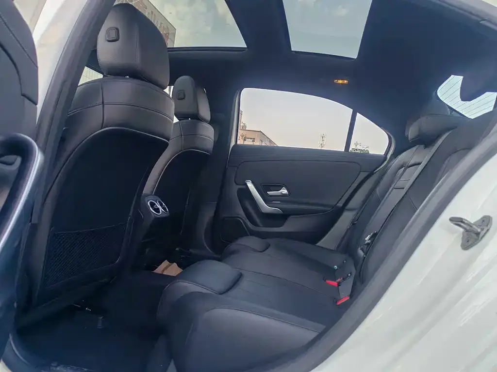 Mercedes-Benz A-Class 2021 из CN, фото 2