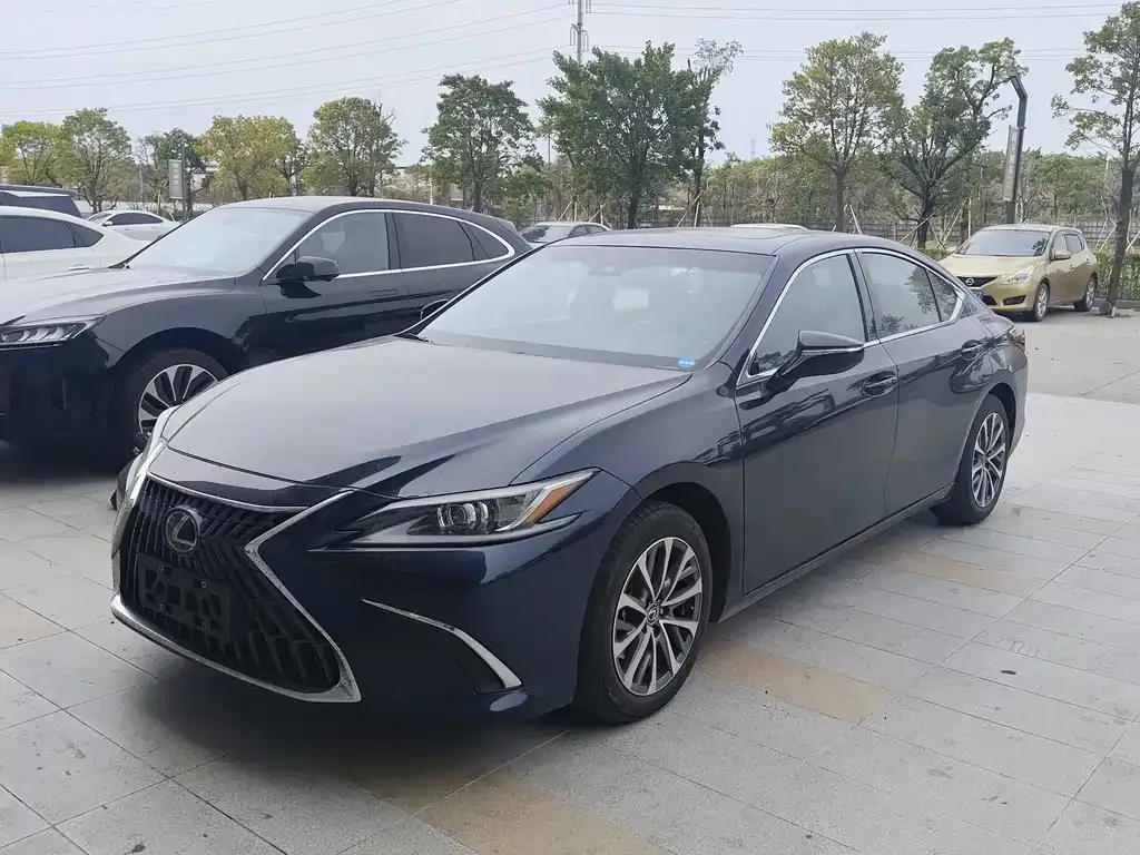 Lexus ES 2024 из CN, фото 1