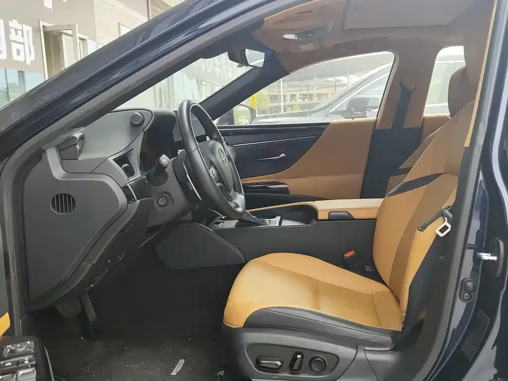 Lexus ES 2024 из CN, фото 2