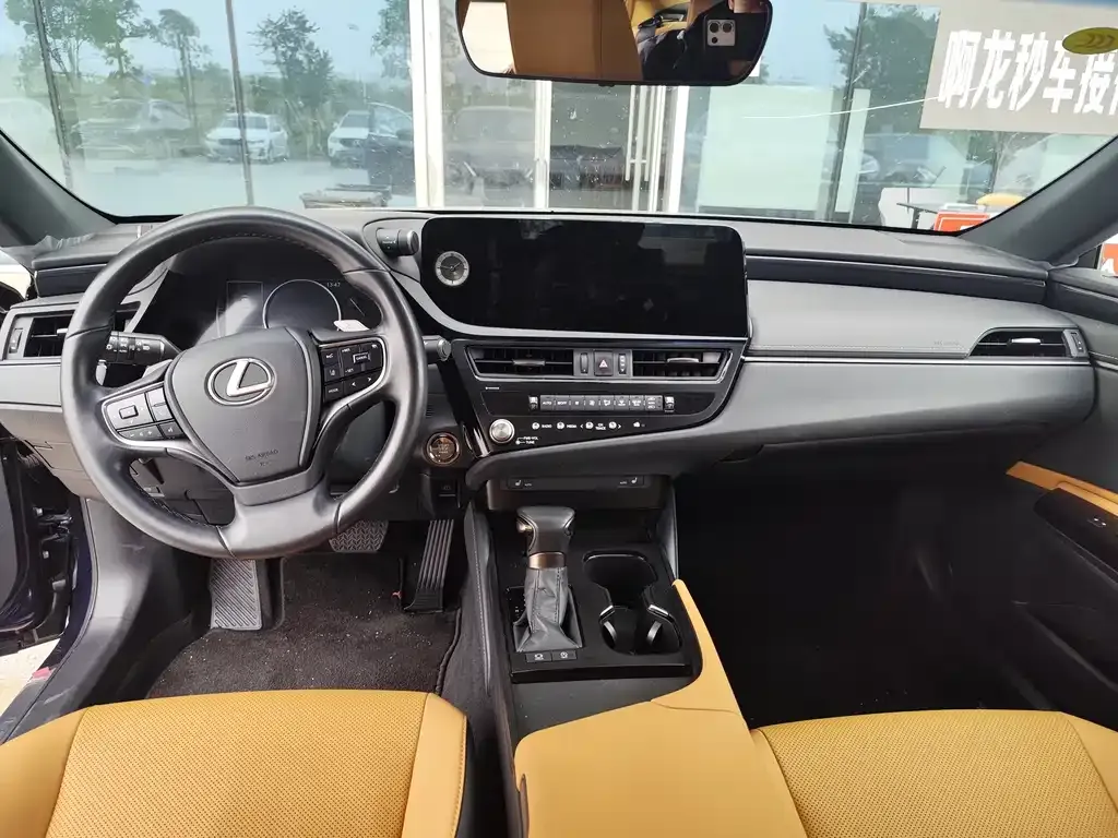 Lexus ES 2024 из CN, фото 9