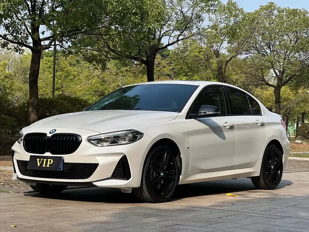 BMW 1 Series — фото 1