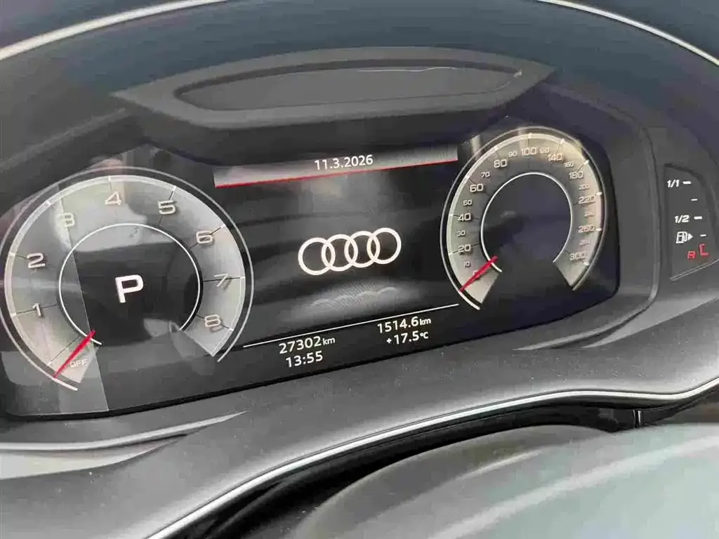 Audi Q8 2023 из CN, фото 4