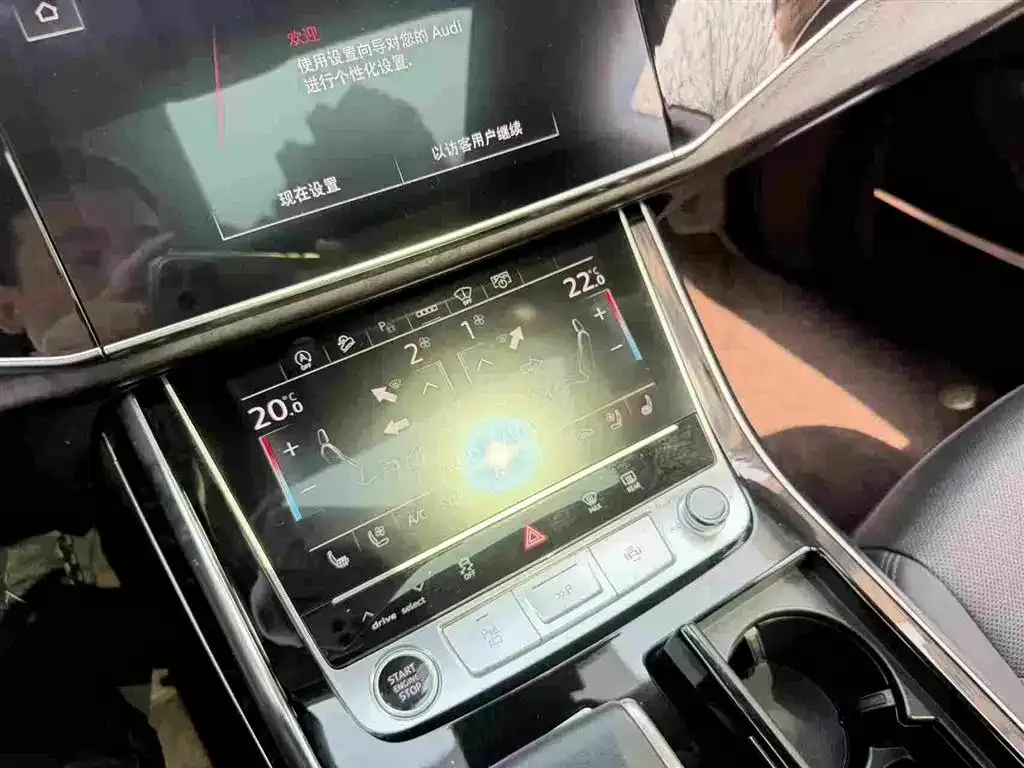 Audi Q8 2023 из CN, фото 3