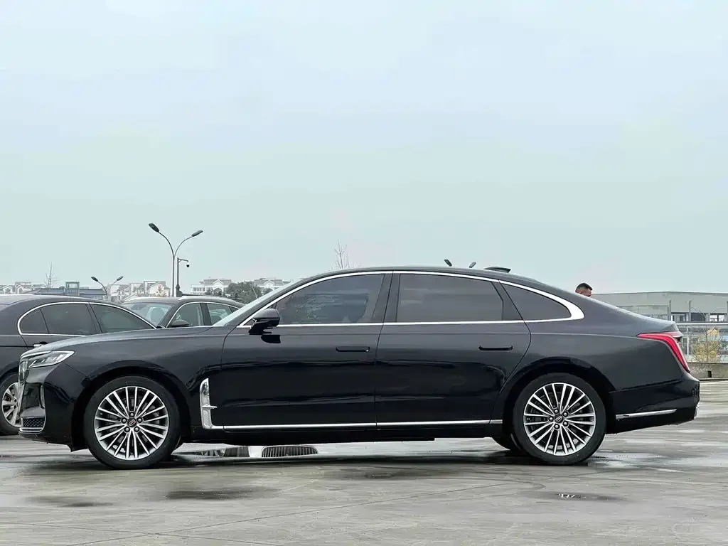 Hongqi H9 — фото 3