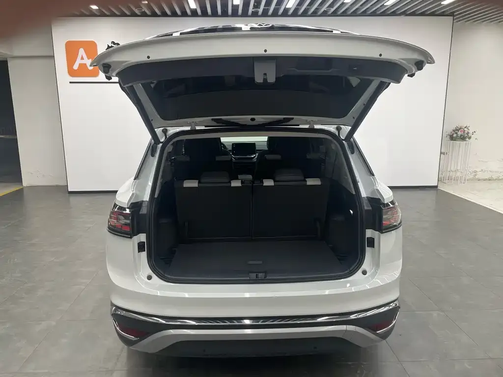 Volkswagen ID.6 Crozz 2022 из CN, фото 3