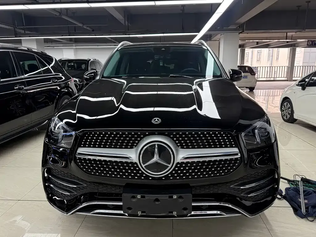 Mercedes-Benz GLE — фото 1