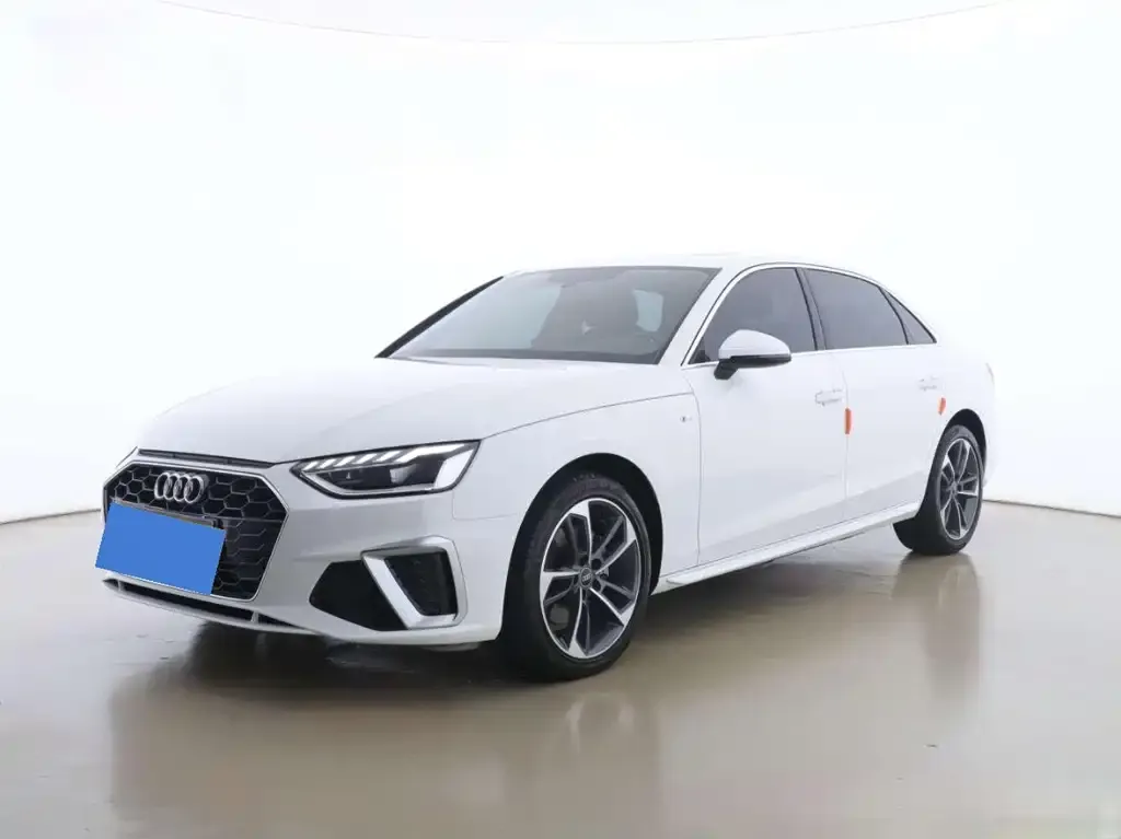 Audi A4L 2023 из CN, фото 1