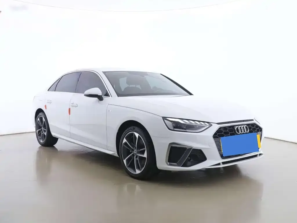 Audi A4L 2023 из CN, фото 9