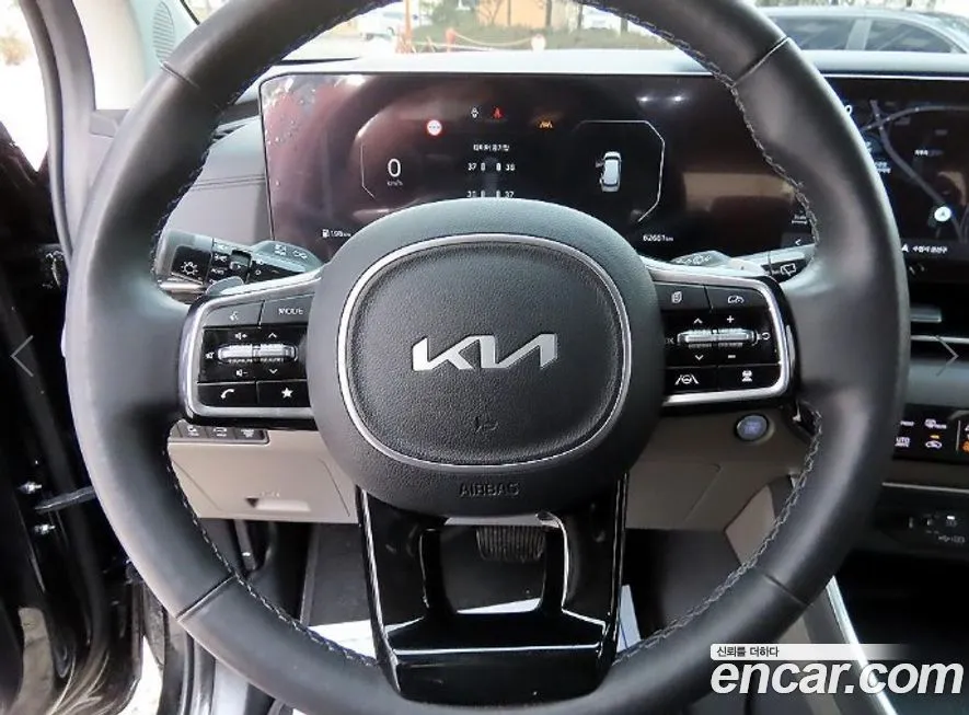 Kia Carnival — фото 10