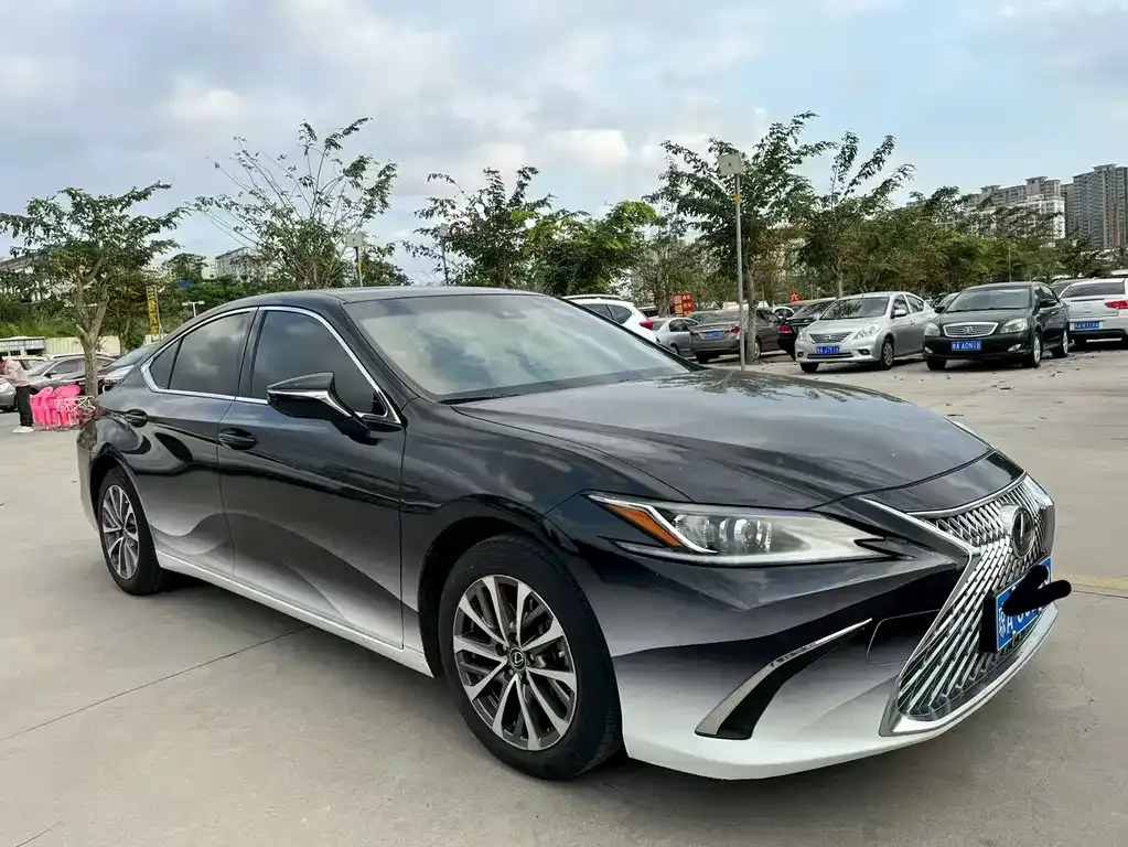 Lexus ES — фото 2