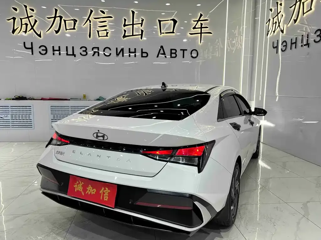 Hyundai Elantra 2024 из CN, фото 8