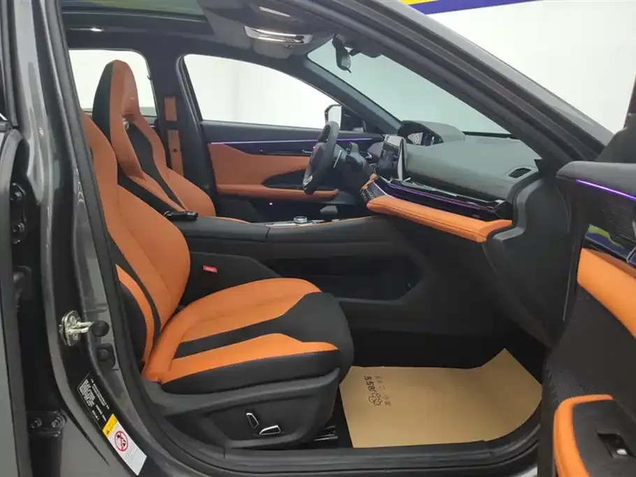 Changan UNI-V 2023 из CN, фото 4