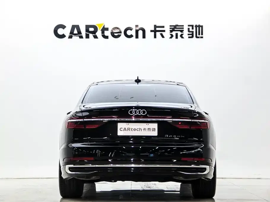 Audi A8 — фото 2