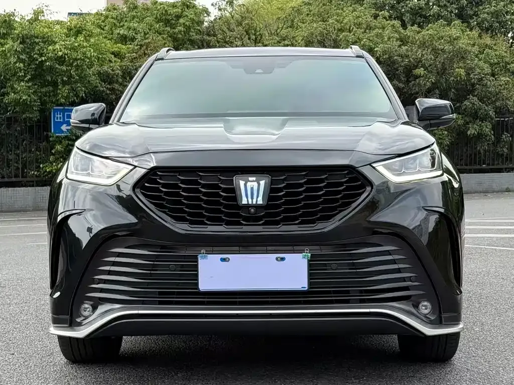 Toyota Crown Kluger 2024 из CN, фото 9