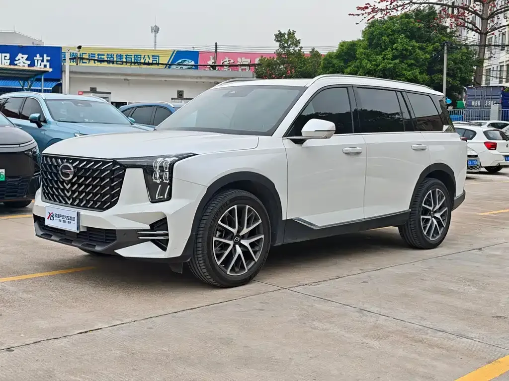 GAC Motor Trumpchi GS8 — фото 1