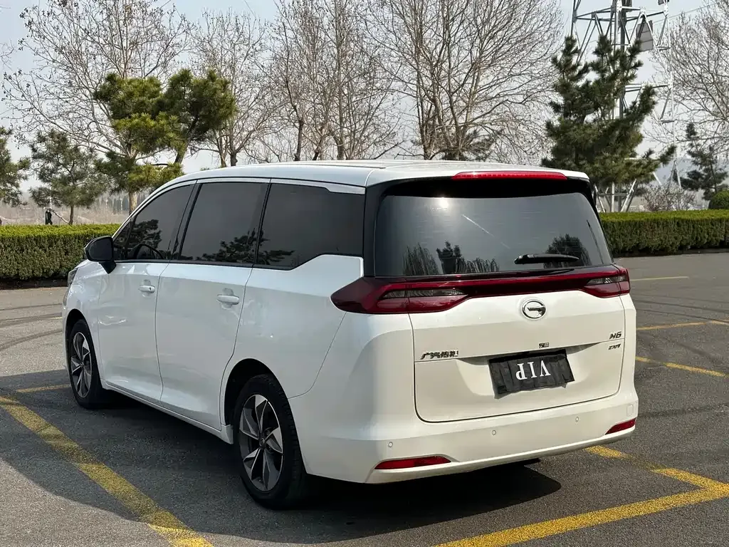 GAC Motor Trumpchi M6 — фото 9