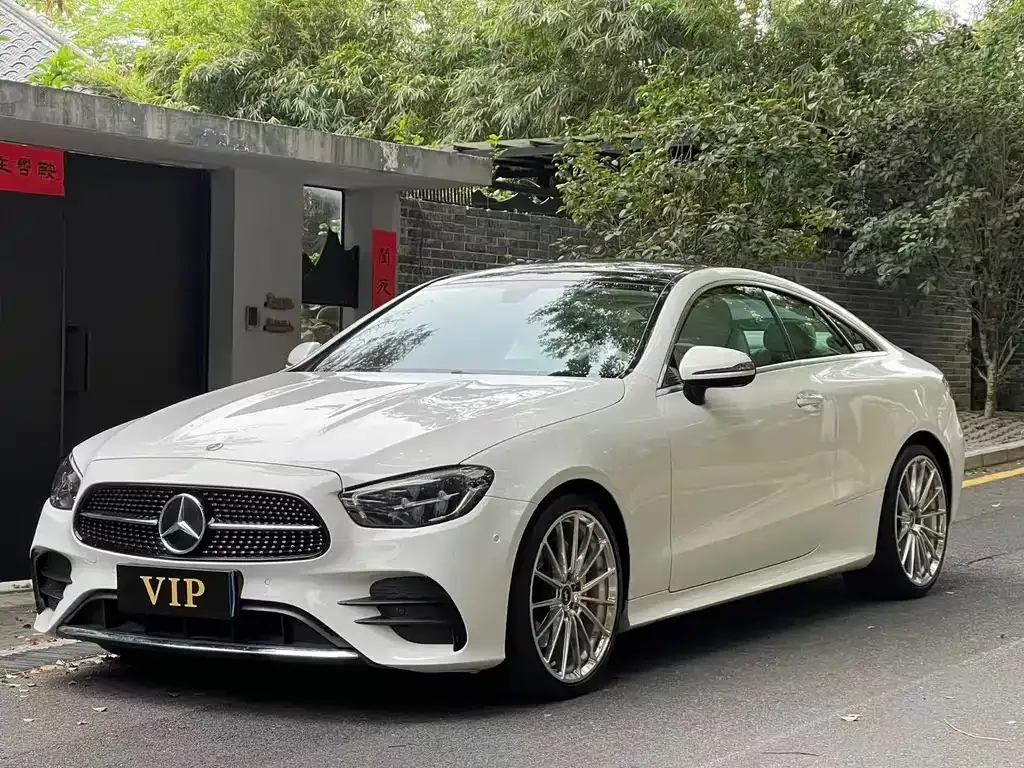 Mercedes-Benz E-Class (Import) — фото 1