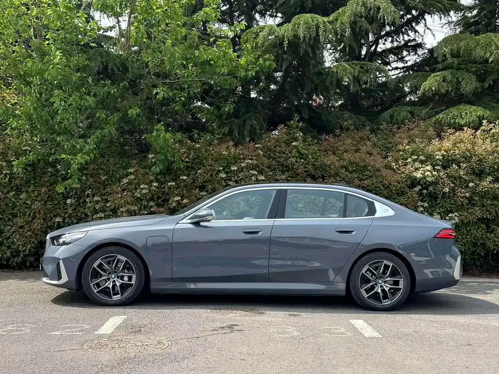 BMW i5 2024 из CN, фото 10