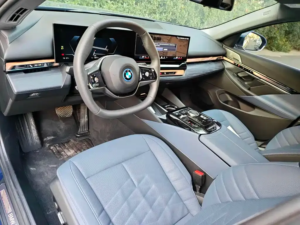 BMW i5 2024 из CN, фото 2