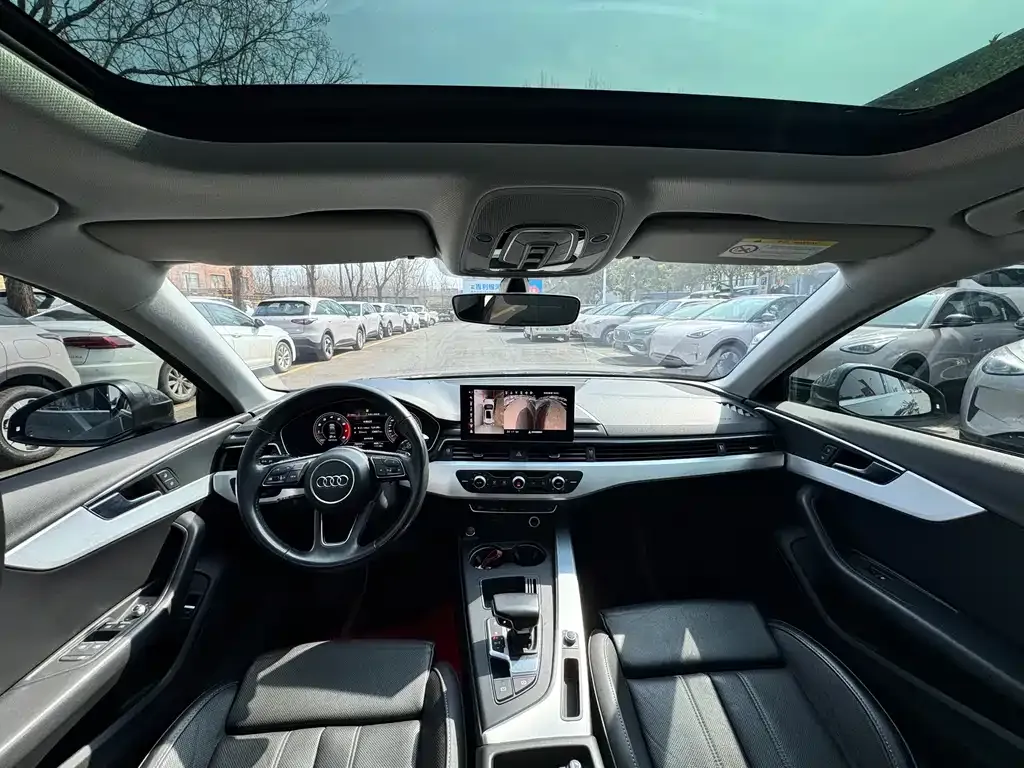 Audi A4L 2021 из CN, фото 8