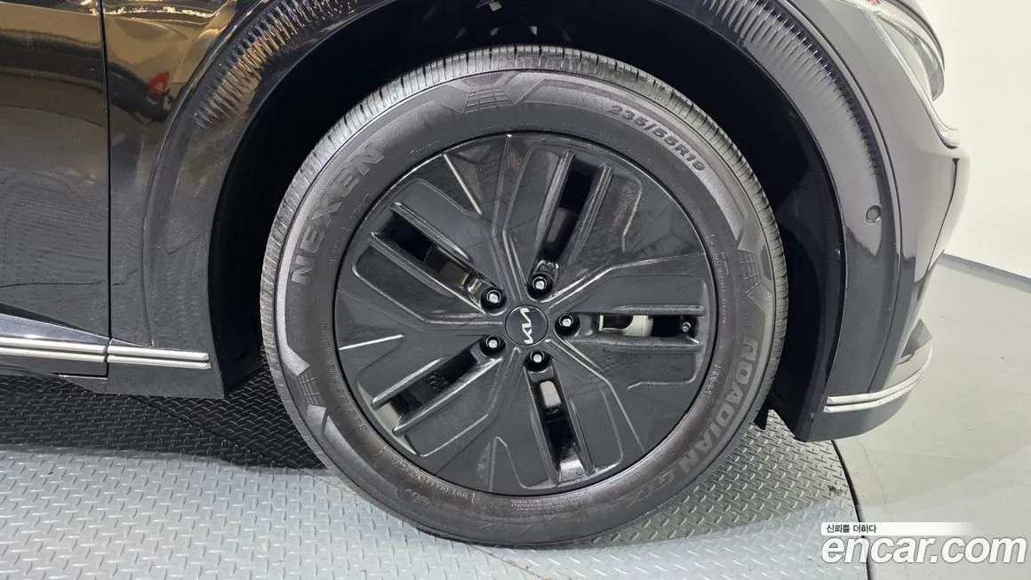 Kia EV6 2023 из KR, фото 7