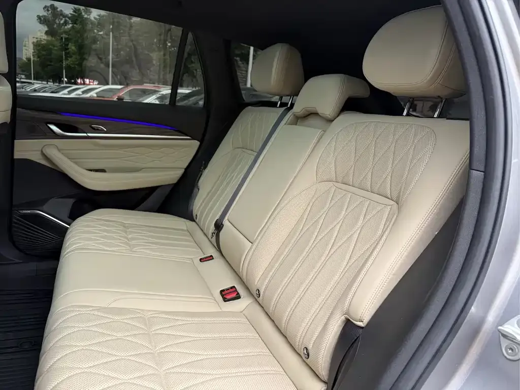 Geely Xingyue L 2024 из CN, фото 5