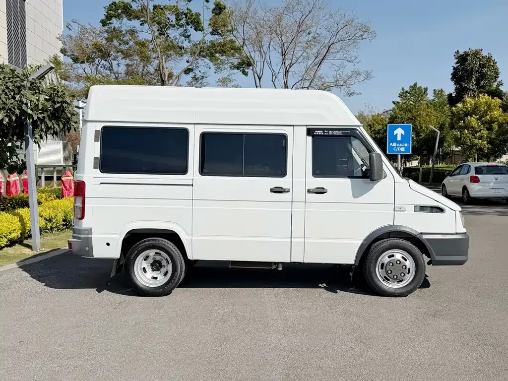 IVECO Daily 2021 из CN, фото 6