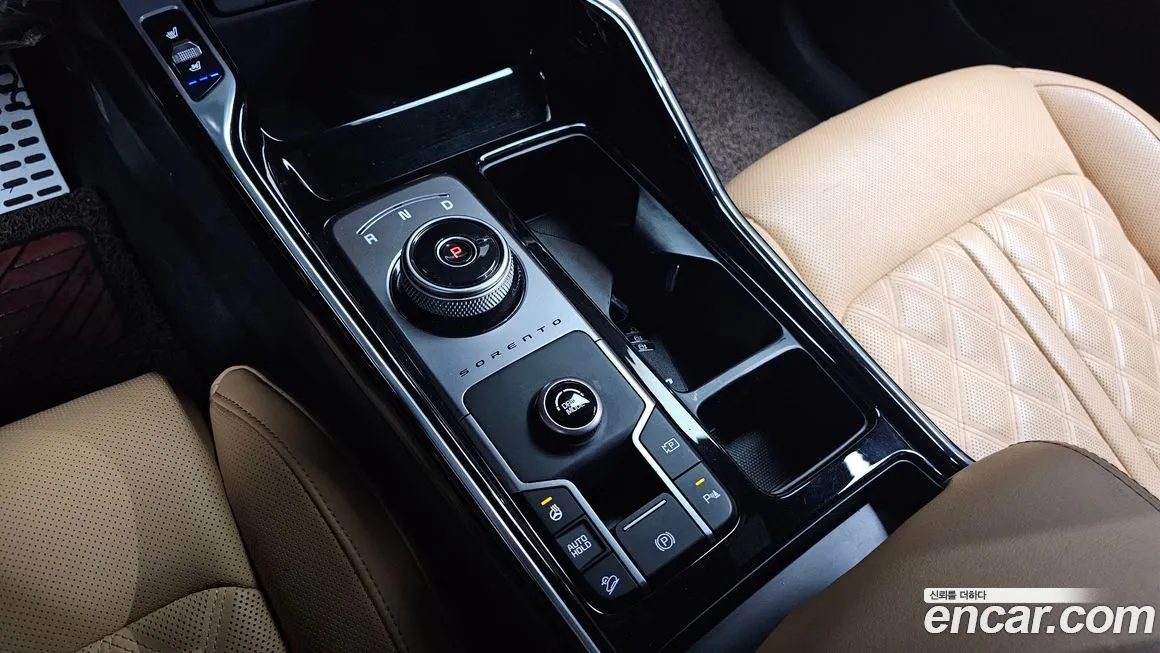 Kia Sorento — фото 9