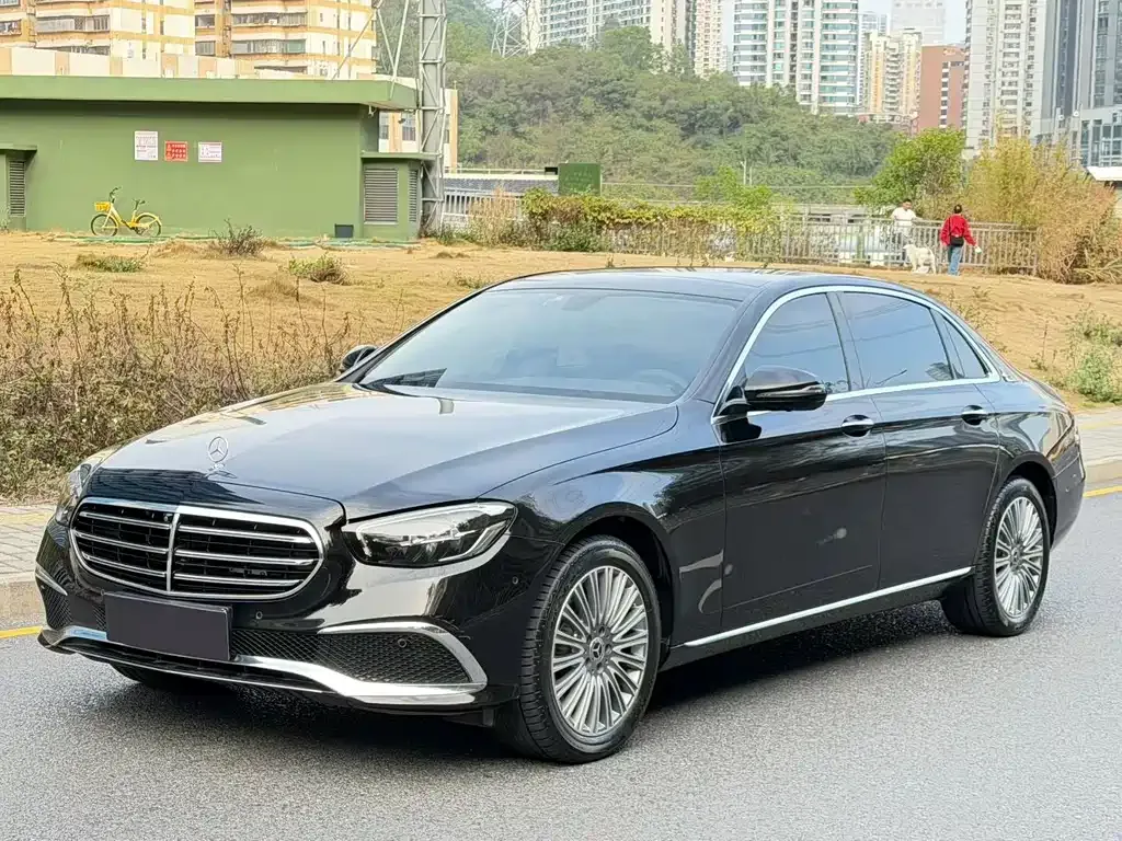 Mercedes-Benz E-Class — фото 10