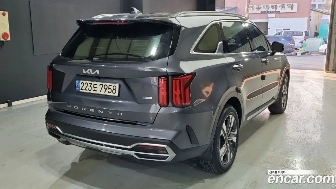 Kia Sorento — фото 10