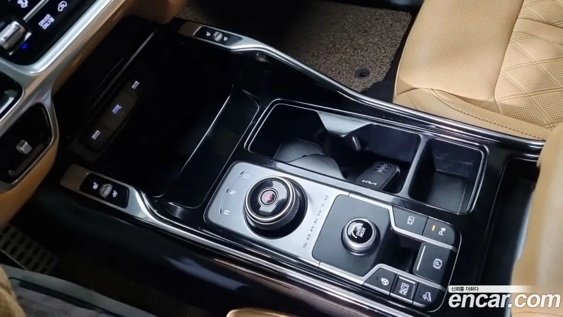 Kia Sorento — фото 9