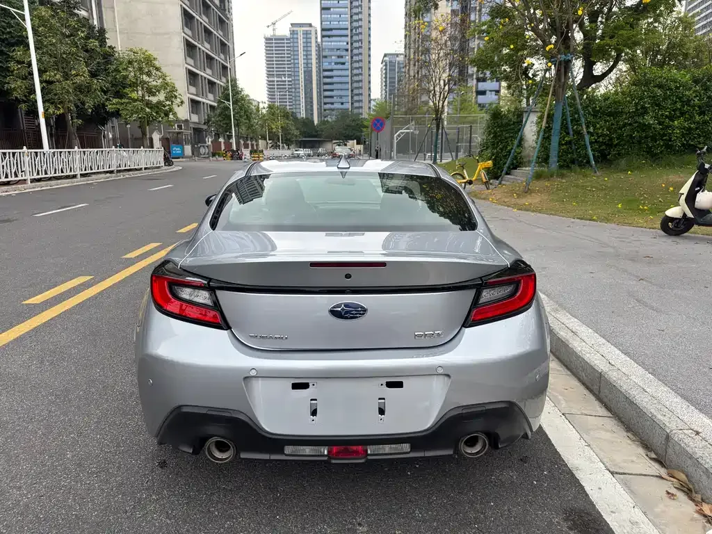 Subaru BRZ — фото 2