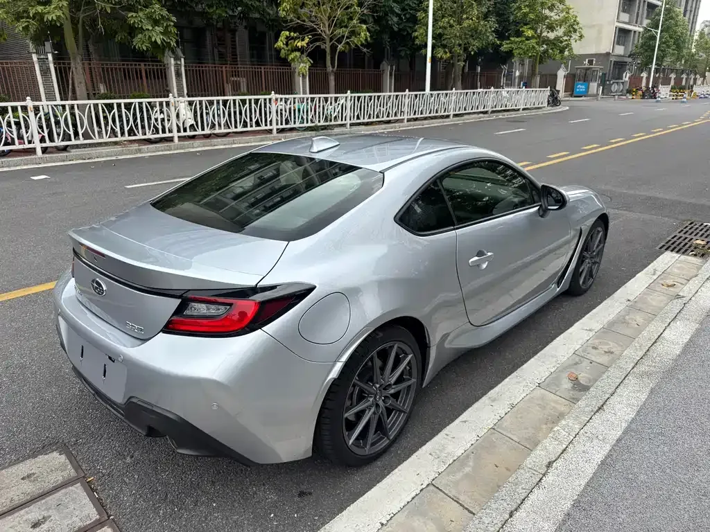 Subaru BRZ — фото 8